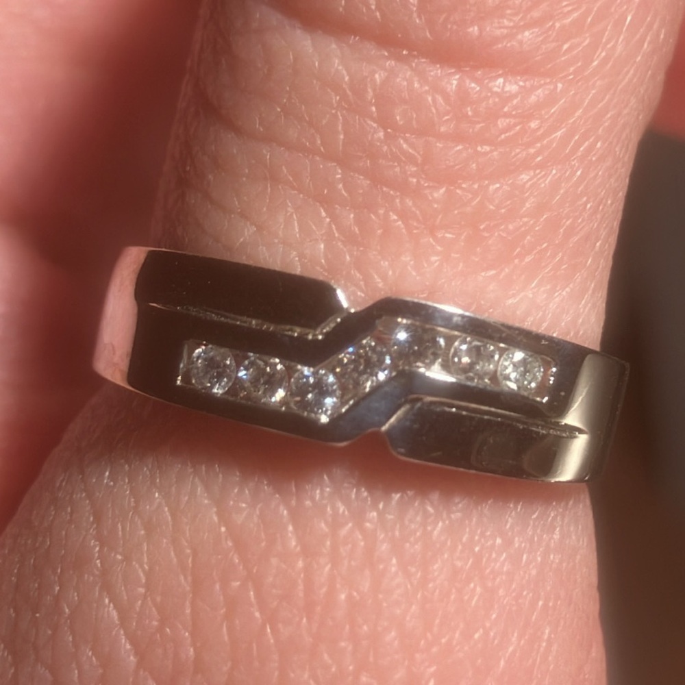 Diamond 14K gold band